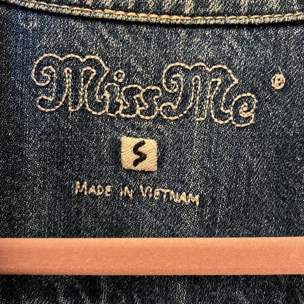 Miss Me Jacket (Oversized) - Picture 4 of 10